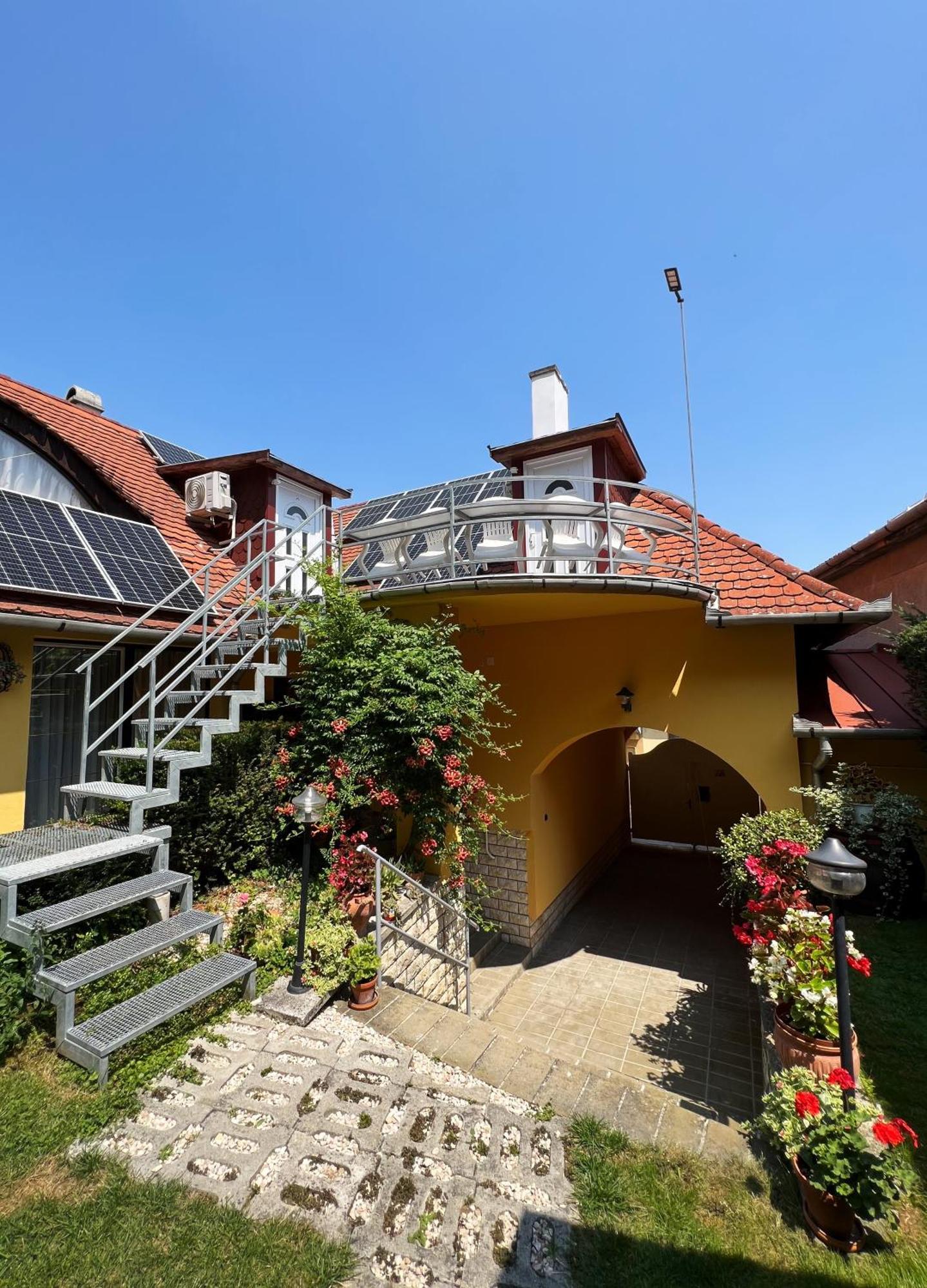 Ovar 12 Vendeghaz Tokaj Exterior foto